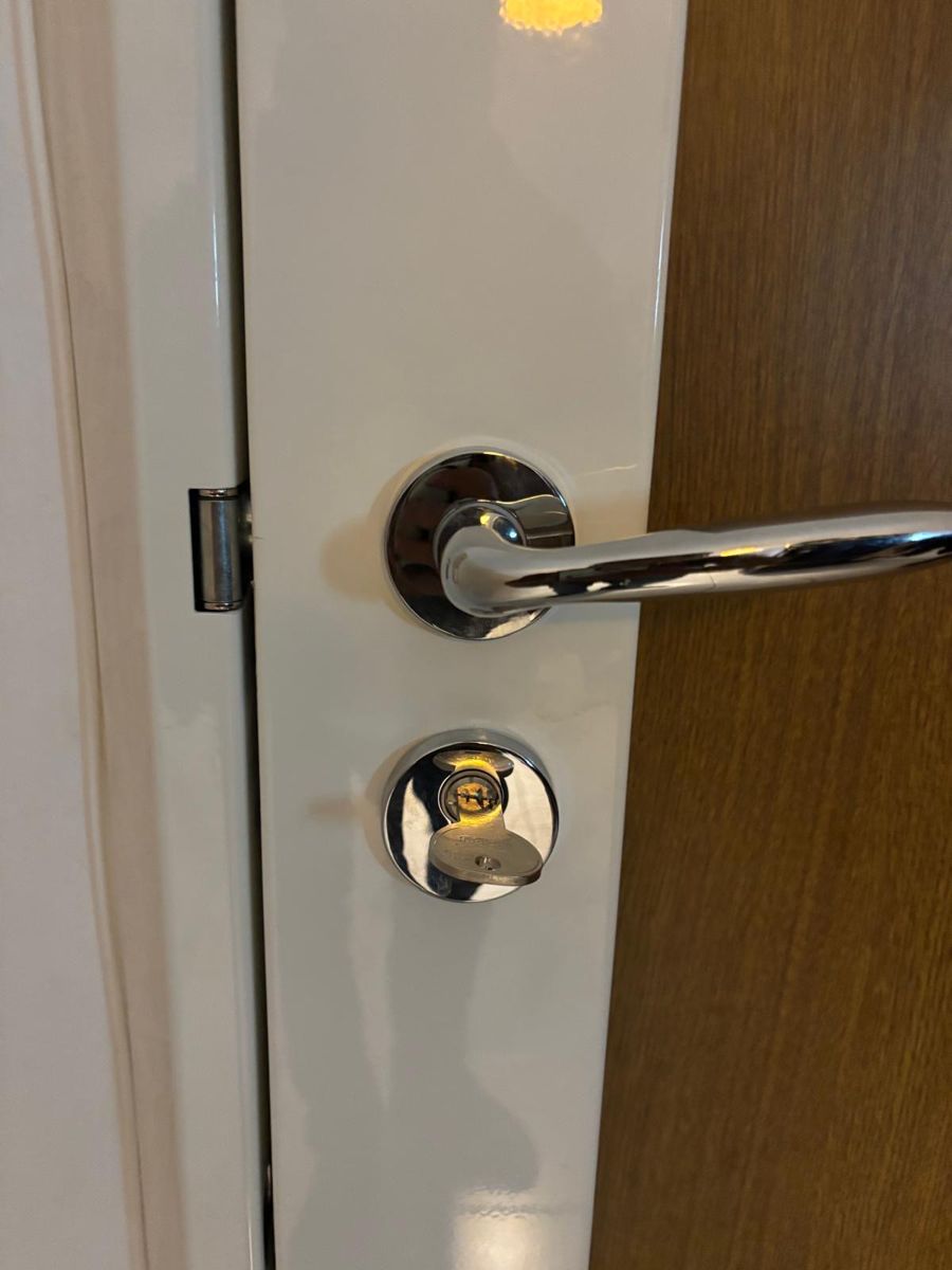 New handle & security cylinder fitted