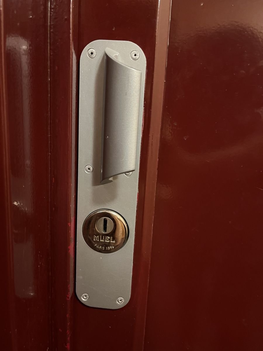 MUEL cylinder guard — apartment door