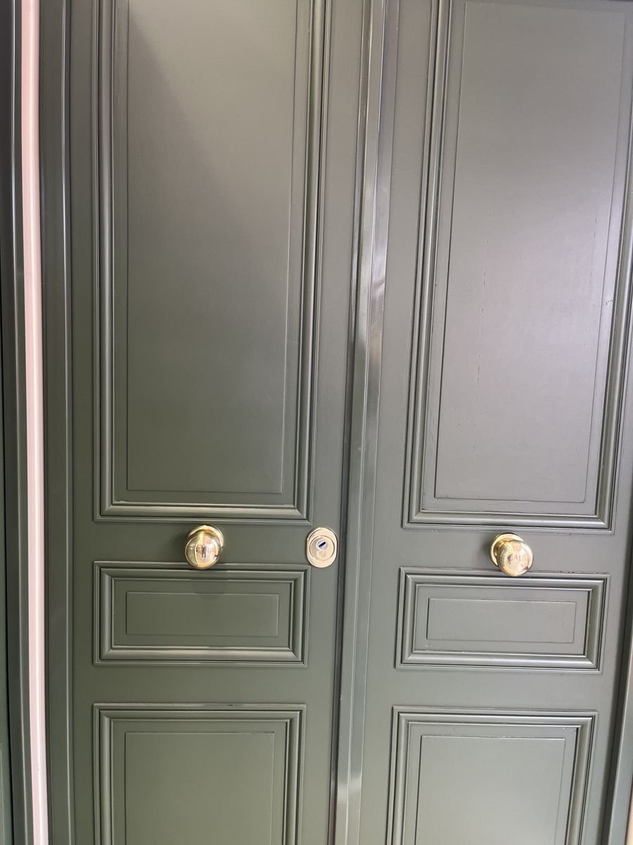 Anti-panic exit lock fitted β building exit door